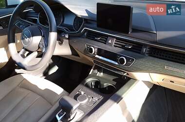 Седан Audi A4 2016 в 