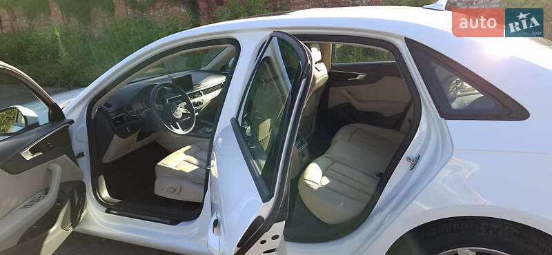 Седан Audi A4 2016 в Коростене