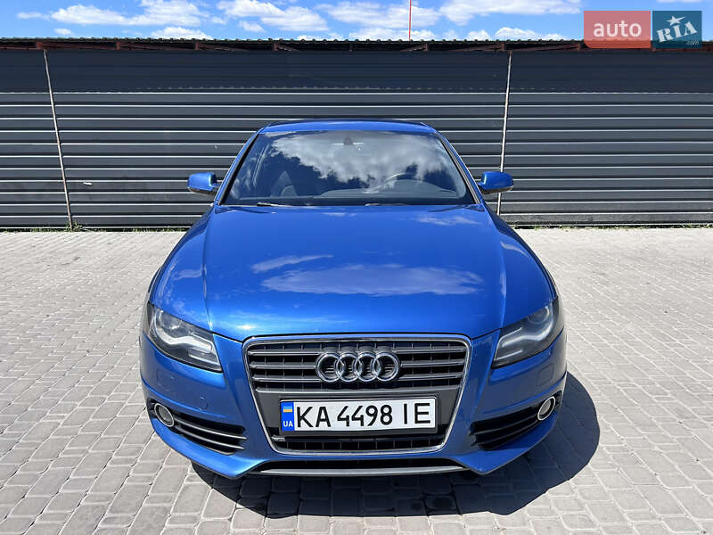 Седан Audi A4 2011 в 