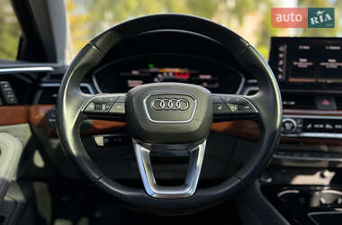 Седан Audi A4 2022 в 