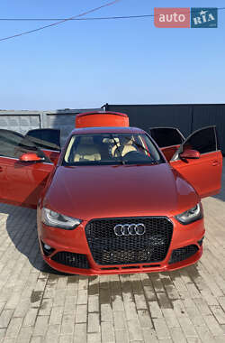 Седан Audi A4 2012 в Горохове