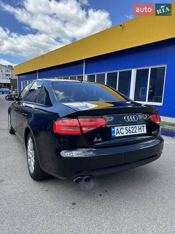 Седан Audi A4 2013 в Киеве