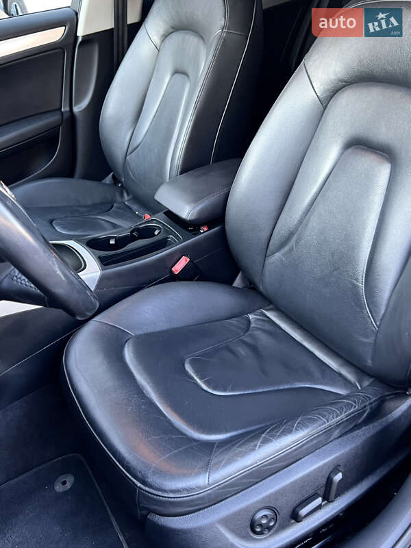 Седан Audi A4 2011 в Одессе