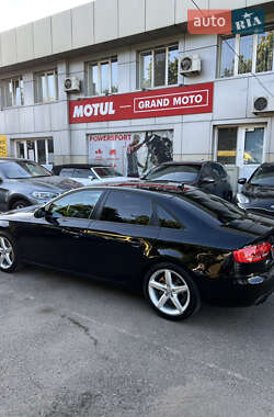 Седан Audi A4 2011 в 