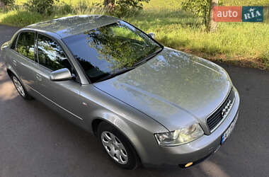 Седан Audi A4 2001 в 
