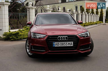 Седан Audi A4 2019 в 