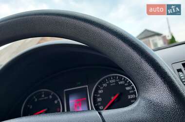 Универсал Audi A4 2002 в 