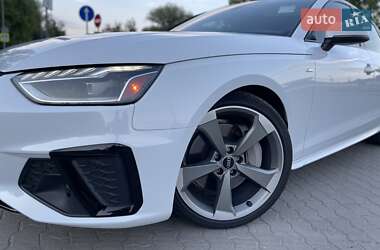 Седан Audi A4 2020 в Львове