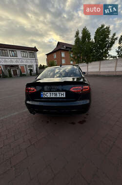 Седан Audi A4 2012 в 