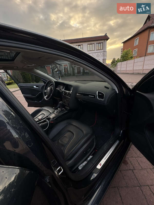 Седан Audi A4 2012 в Стрые