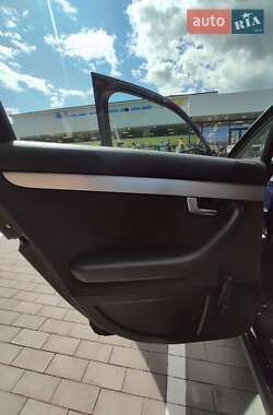 Седан Audi A4 2006 в Кам'янському
