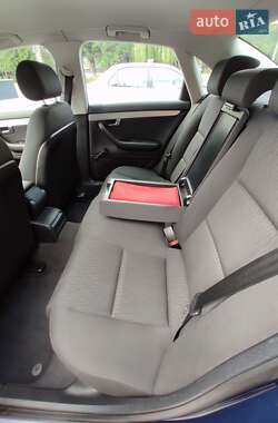 Седан Audi A4 2006 в 