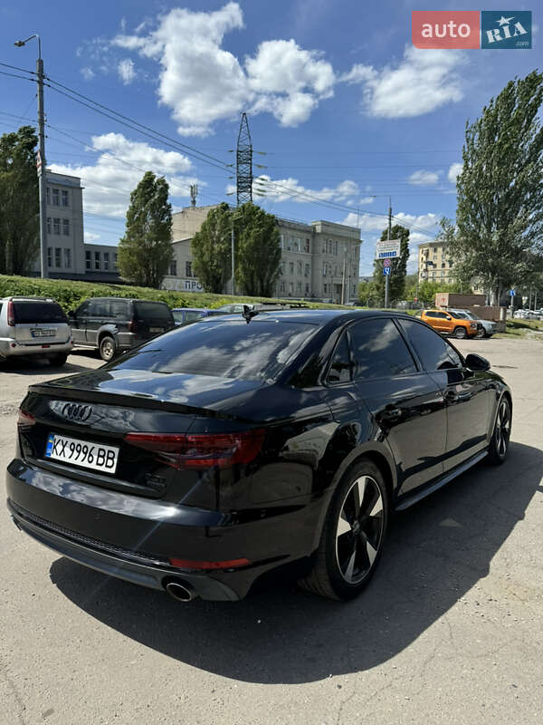 Седан Audi A4 2016 в Харькове