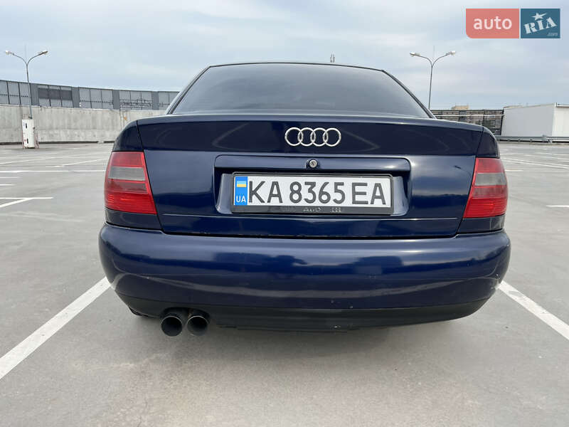 Седан Audi A4 1997 в Киеве