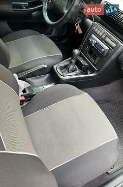 Седан Audi A4 1997 в 