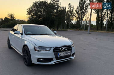 Седан Audi A4 2014 в Кривом Роге