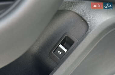 Седан Audi A4 2022 в 