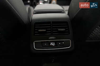 Седан Audi A4 2022 в 