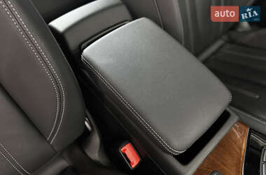 Седан Audi A4 2022 в 