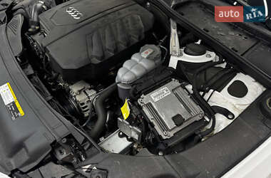 Седан Audi A4 2022 в 