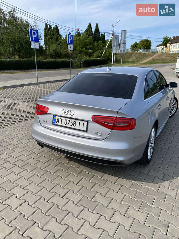 Седан Audi A4 2014 в Ивано-Франковске