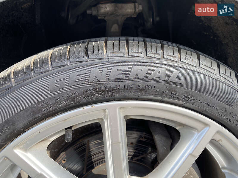 Седан Audi A4 2014 в Ивано-Франковске