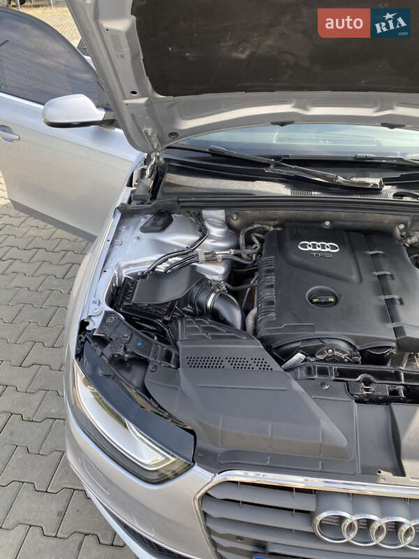 Седан Audi A4 2014 в Ивано-Франковске
