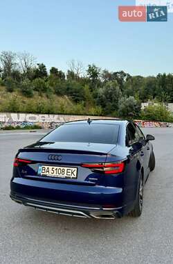 Седан Audi A4 2019 в 