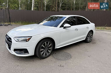 Седан Audi A4 2020 в 