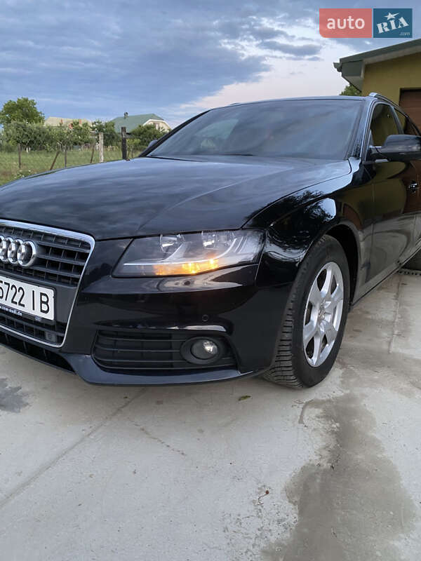 Универсал Audi A4 2009 в Перегинском