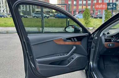 Седан Audi A4 2020 в 