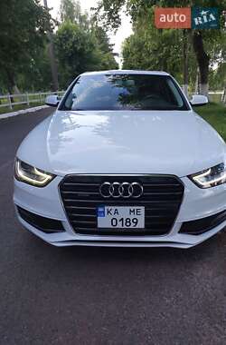 Седан Audi A4 2013 в 