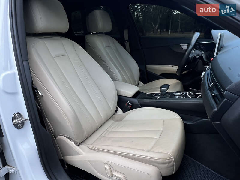 Седан Audi A4 2017 в Николаеве