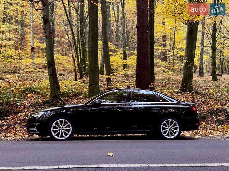 Седан Audi A4 2018 в Львове