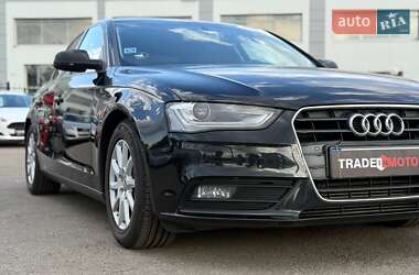 Седан Audi A4 2012 в 