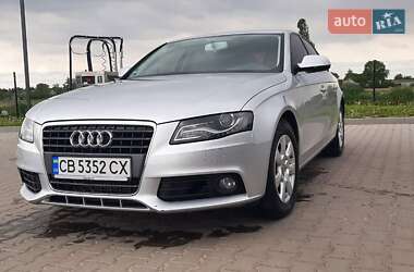 Седан Audi A4 2010 в Куликовке