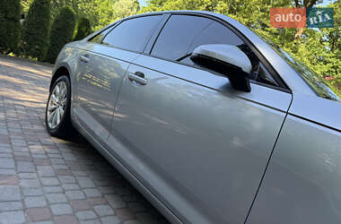 Седан Audi A4 2017 в 