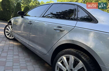 Седан Audi A4 2017 в 