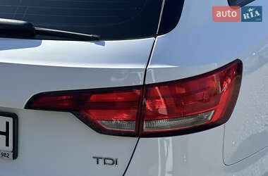 Универсал Audi A4 2017 в 