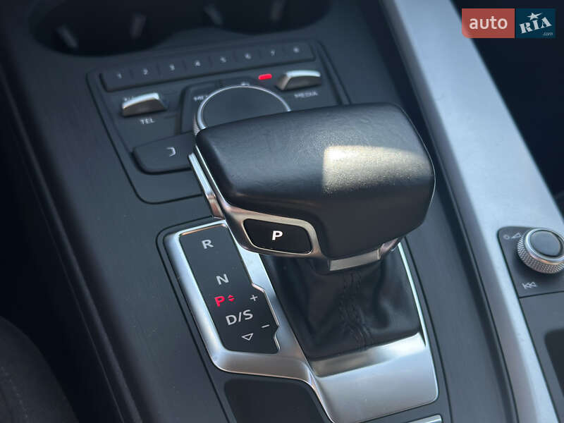 Универсал Audi A4 2017 в Львове