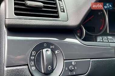 Седан Audi A4 2004 в 