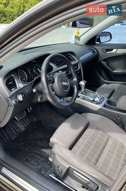 Универсал Audi A4 2012 в 