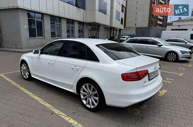 Седан Audi A4 2013 в 