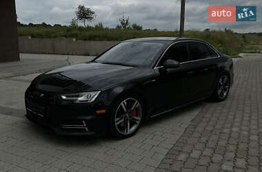 Седан Audi A4 2018 в 
