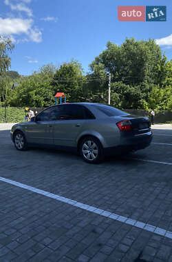 Седан Audi A4 2002 в 