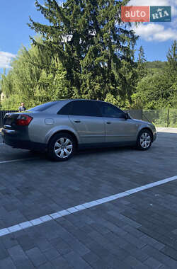 Седан Audi A4 2002 в 