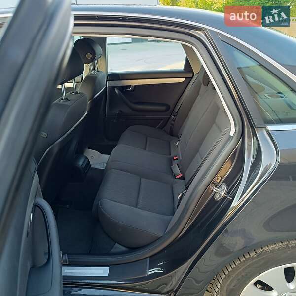 Седан Audi A4 2006 в Бориславе
