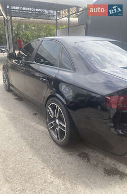 Седан Audi A4 2009 в 