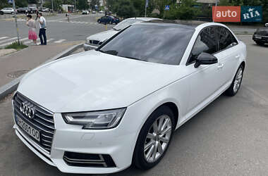 Седан Audi A4 2016 в 