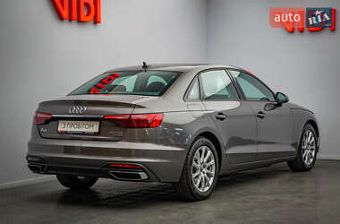Седан Audi A4 2021 в 